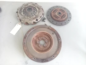 Маховик със съединител Фолксваген Туран 2.0д твърд