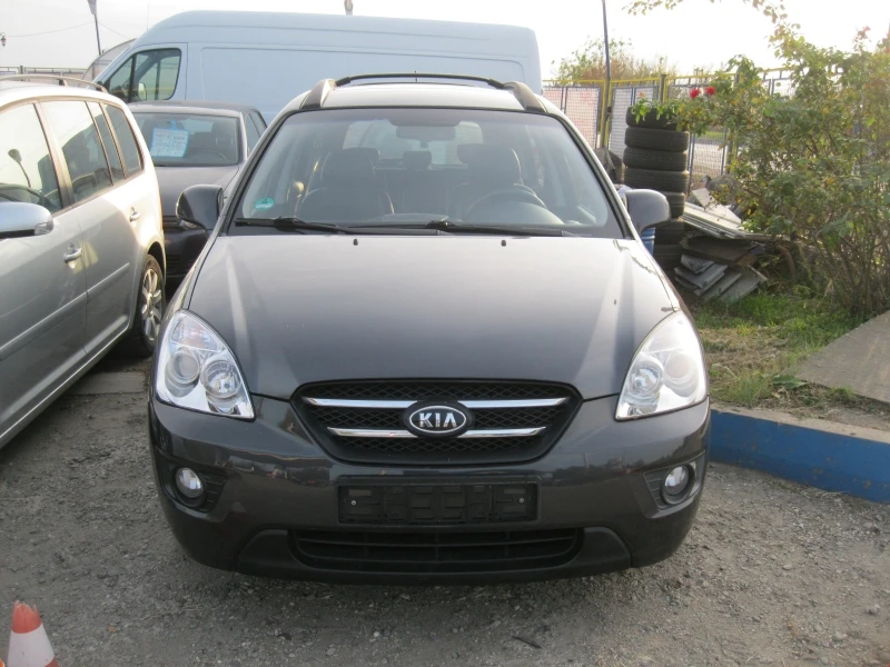 Kia Carens 2,0 140 кс , снимка 3 - Автомобили и джипове - 38320805