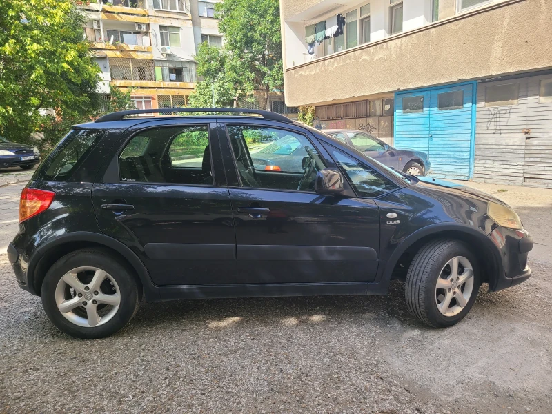 Suzuki SX4, снимка 4 - Автомобили и джипове - 47313339