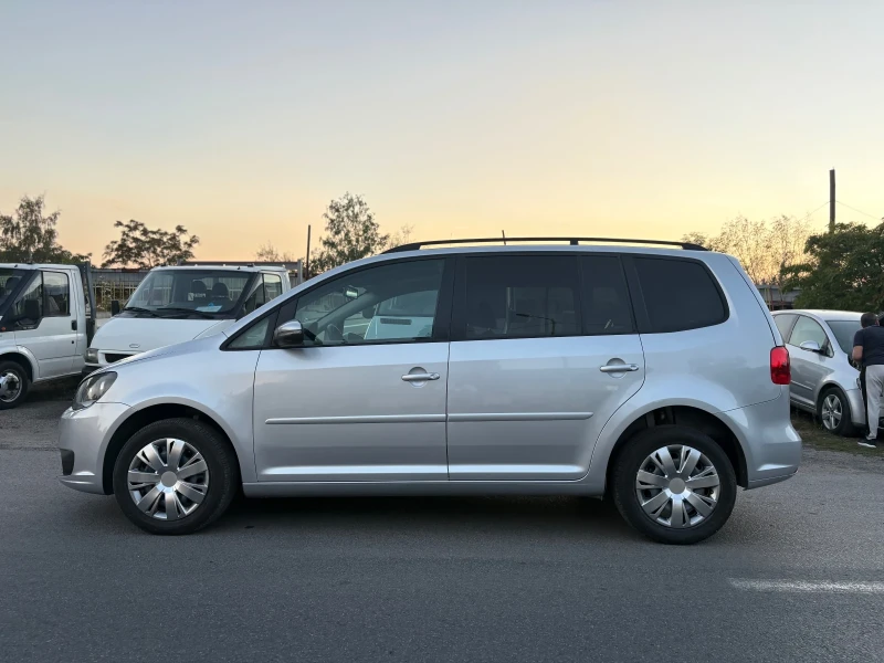 VW Touran Подгрев, Темпомат, Парктроник, Нави, снимка 4 - Автомобили и джипове - 47373297