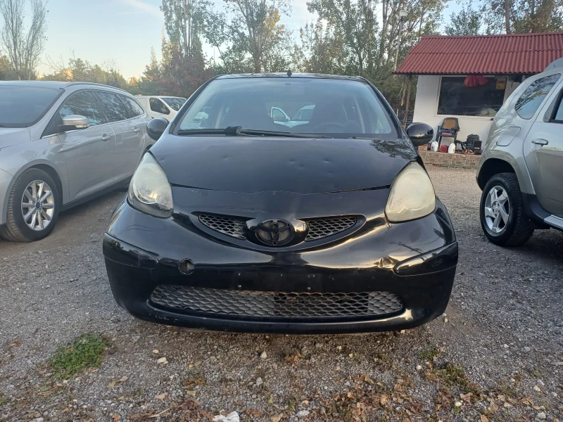 Toyota Aygo 1.0 i, снимка 2 - Автомобили и джипове - 47719045