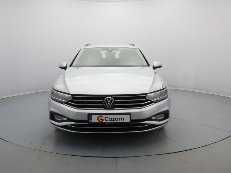 VW Passat, снимка 2 - Автомобили и джипове - 48380894