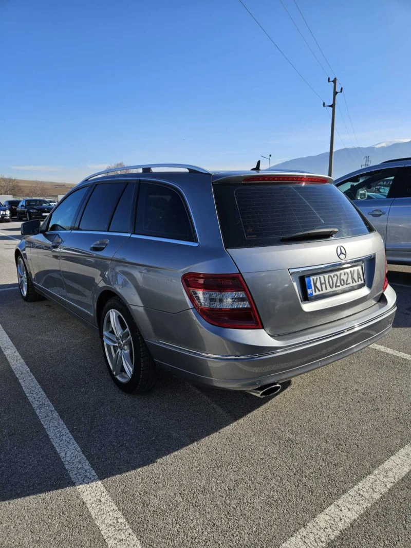 Mercedes-Benz C 220, снимка 3 - Автомобили и джипове - 48416329