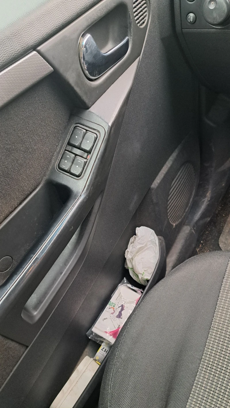 Opel Meriva 1.6i, снимка 6 - Автомобили и джипове - 52513017