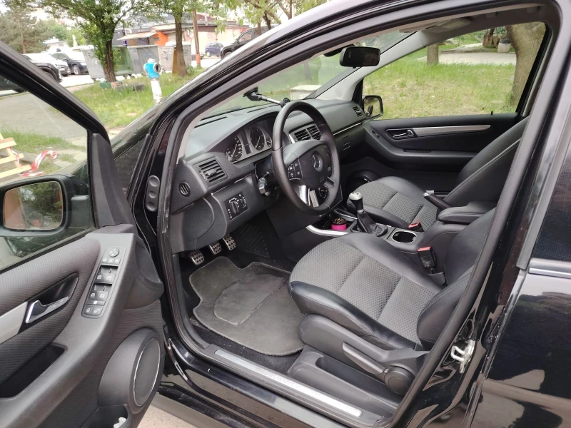 Mercedes-Benz B 200 CDI, снимка 13 - Автомобили и джипове - 52851683