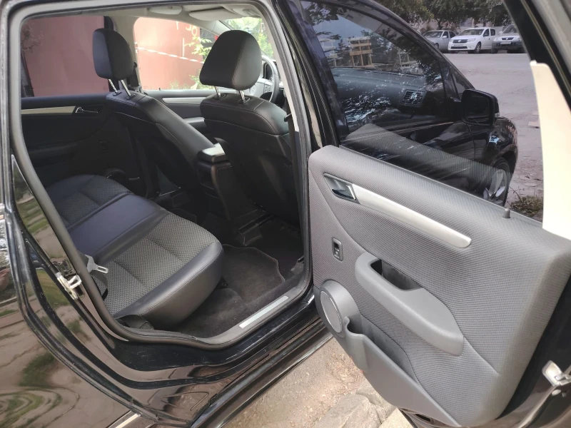 Mercedes-Benz B 200 CDI, снимка 15 - Автомобили и джипове - 52851683