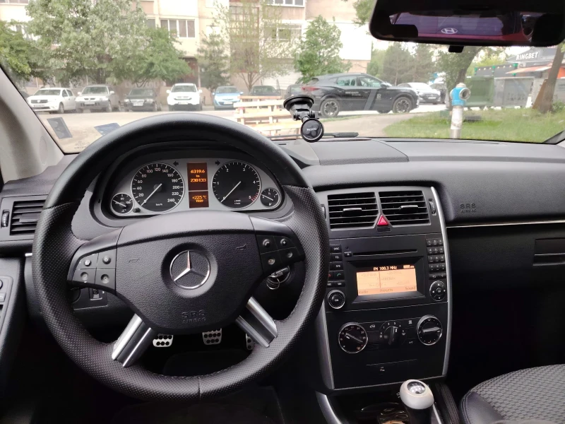 Mercedes-Benz B 200 CDI, снимка 12 - Автомобили и джипове - 52851683