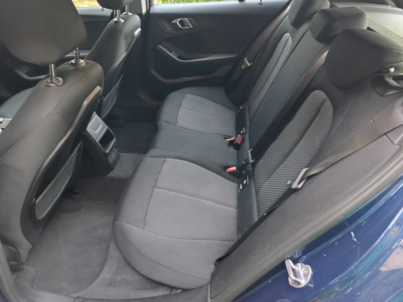 BMW 116 Автоматик 6.2021г Euro 6D, снимка 12 - Автомобили и джипове - 52946157