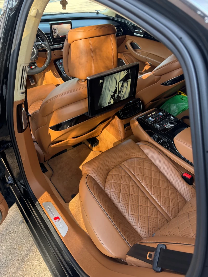 Audi S8 Plus, снимка 9 - Автомобили и джипове - 53140655