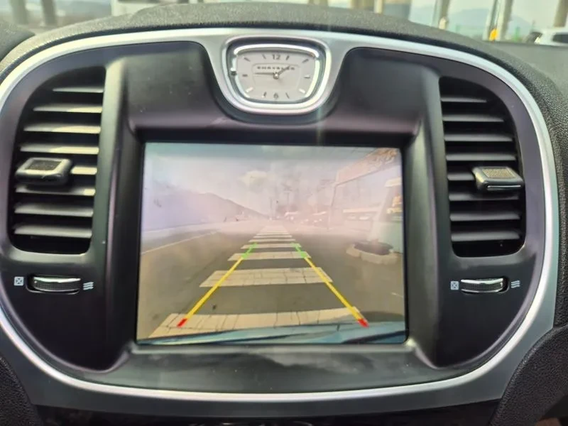 Chrysler 300c 3.6, снимка 11 - Автомобили и джипове - 54326094