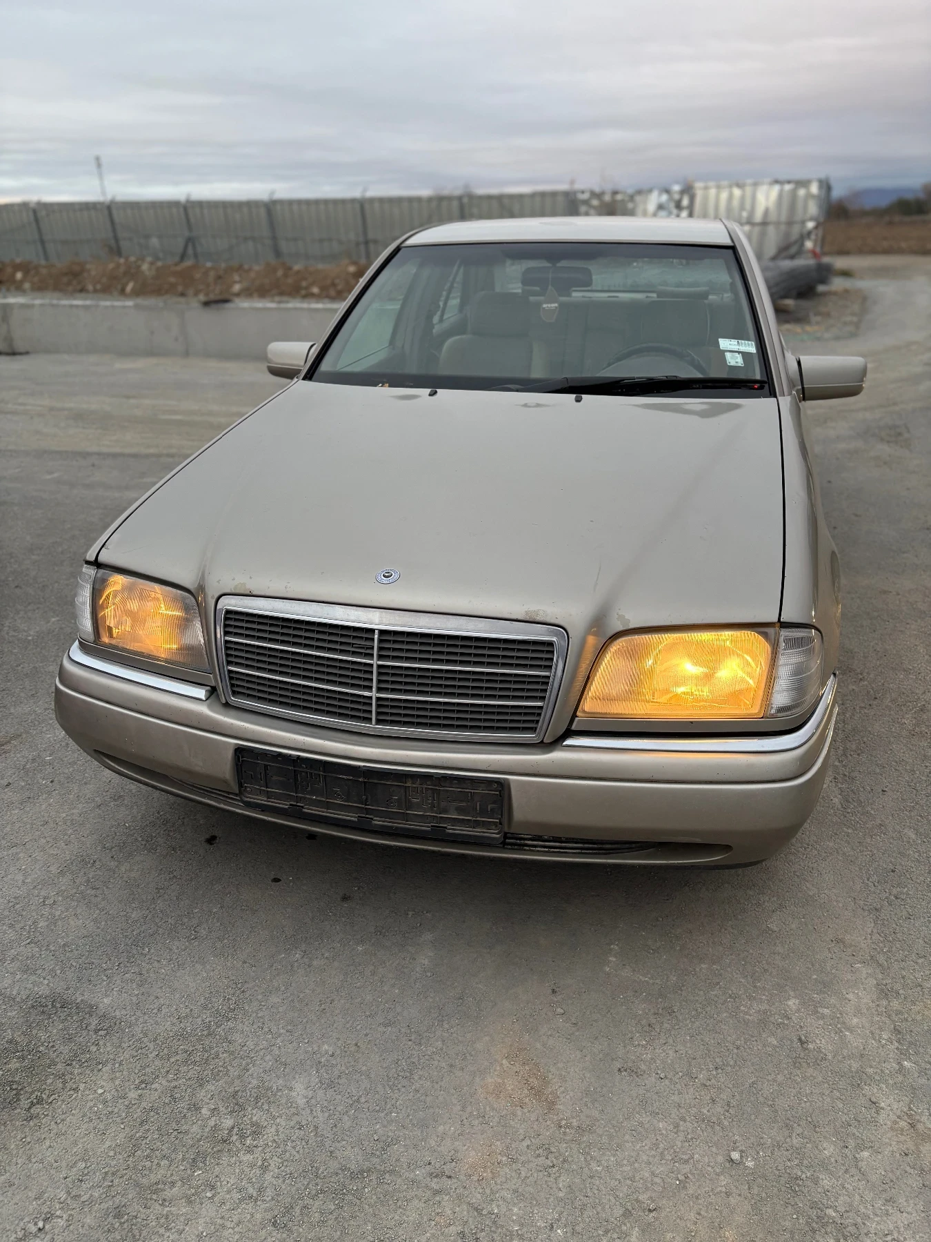 Mercedes-Benz C 200 Бензин на части, снимка 1