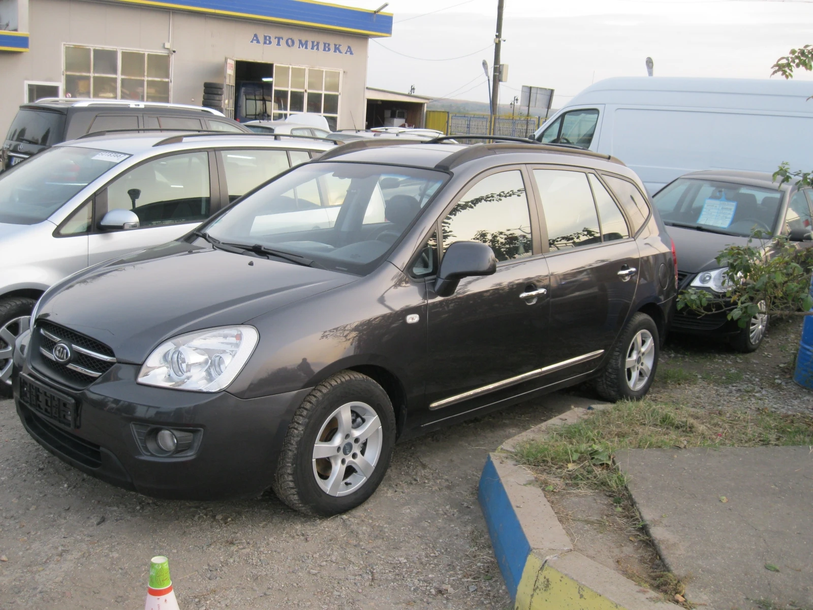 Kia Carens 2,0 140 кс  | Mobile.bg — изображение 14