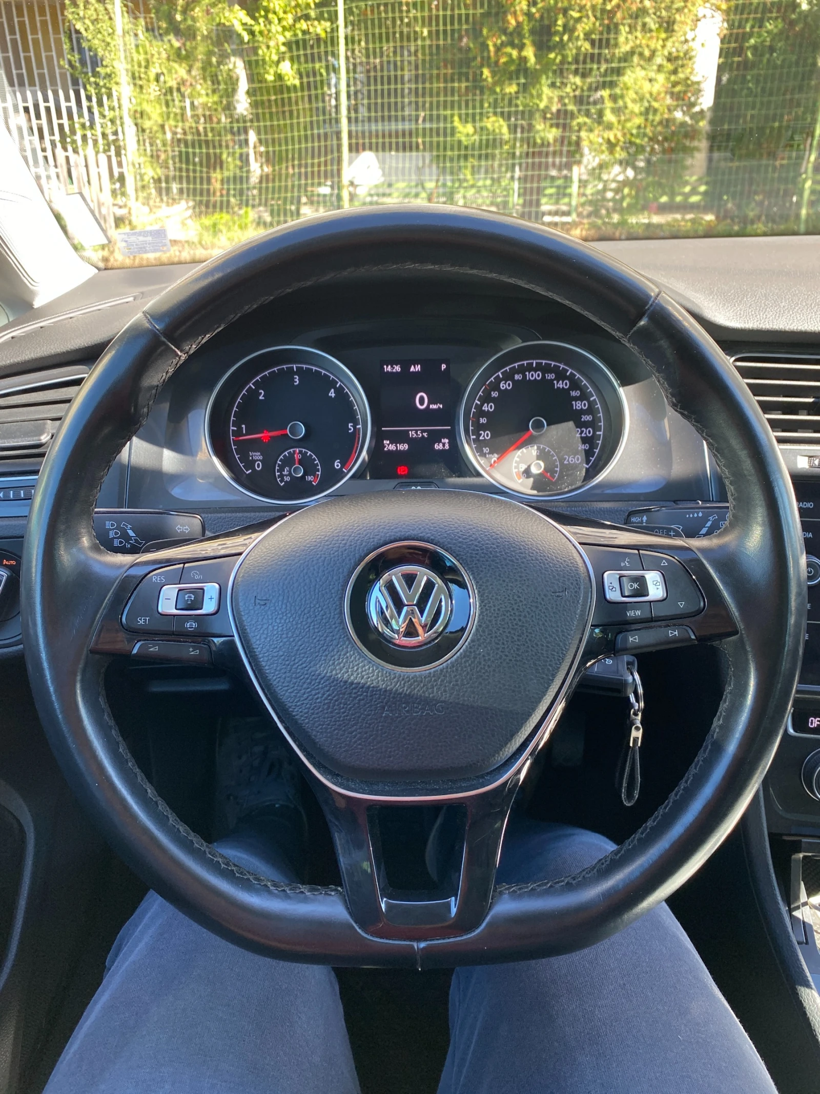 VW Golf Variant 2.0TDI DSG - изображение 6