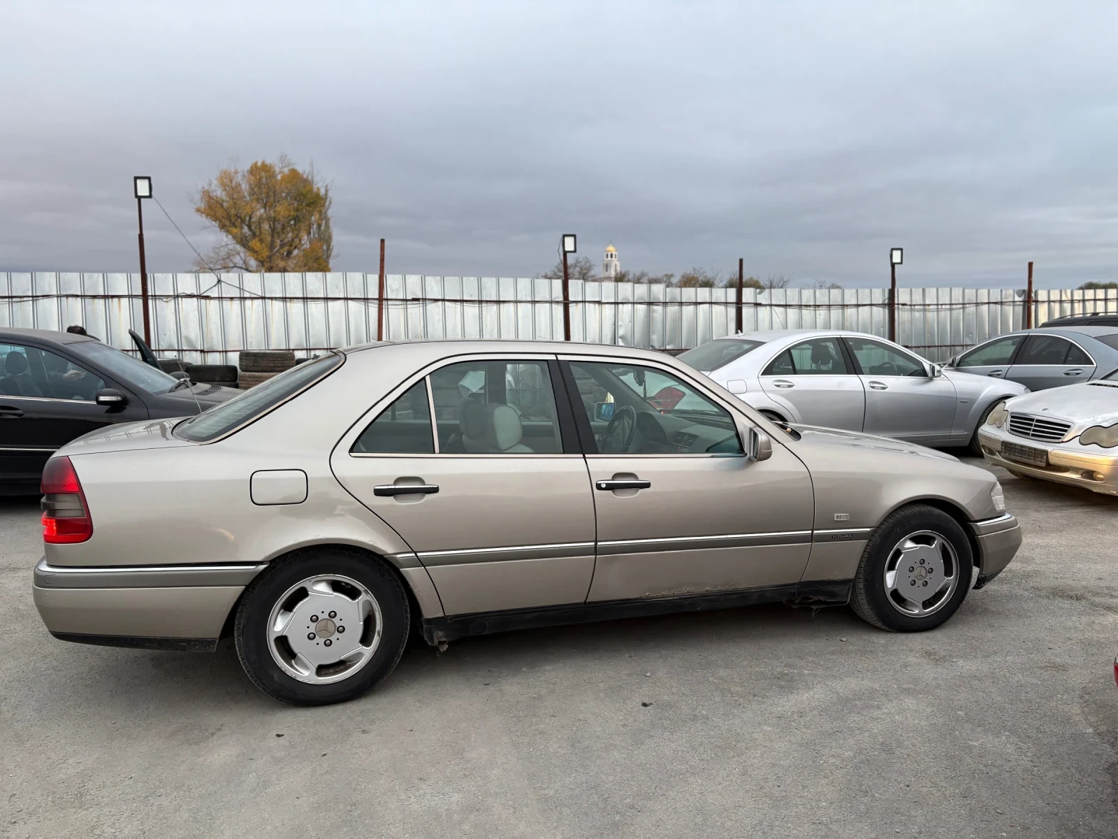 Mercedes-Benz C 200 Бензин на части - изображение 2