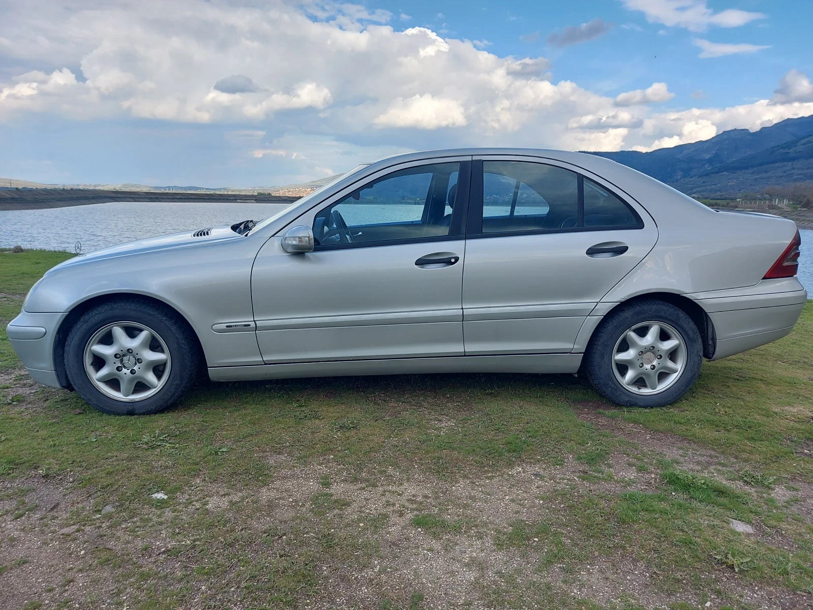 Mercedes-Benz C 220  - изображение 6