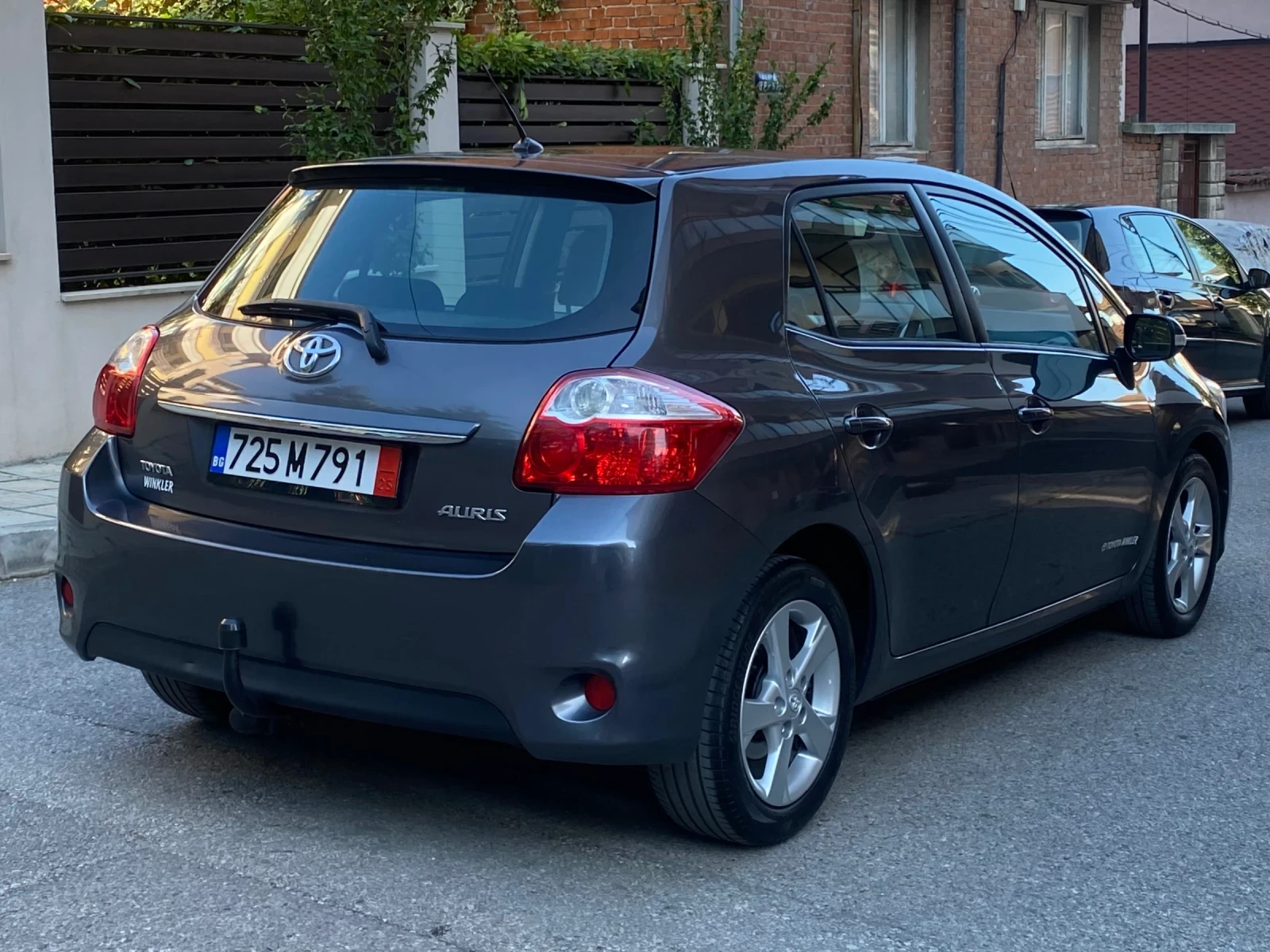 Toyota Auris 2.0D4D - изображение 4