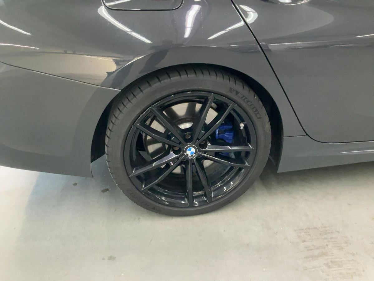 BMW 330 xDrive M Sport  6-цилиндров мотор - изображение 10