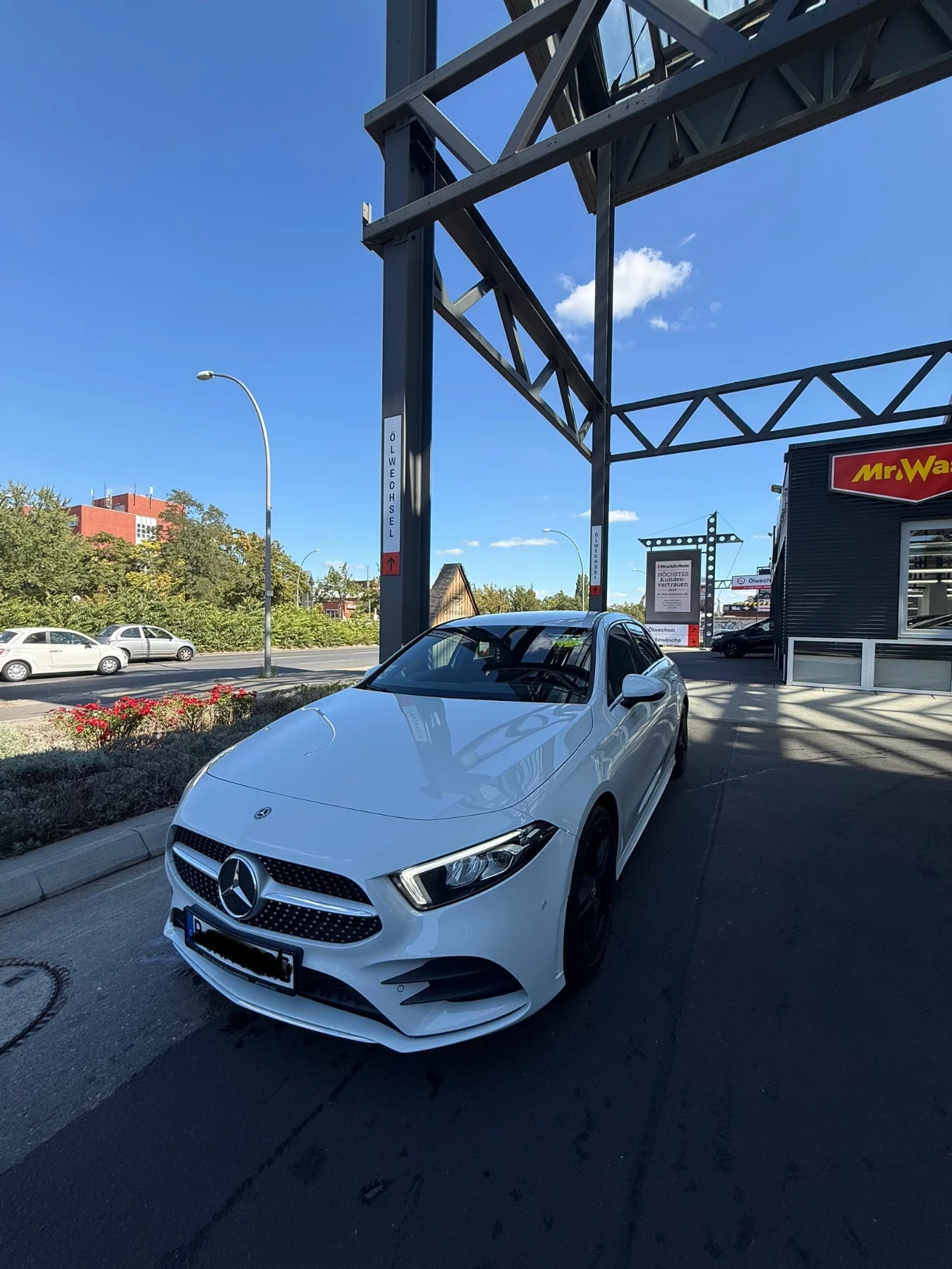 Mercedes-Benz A 180 D Amg Line Ambient  - изображение 3