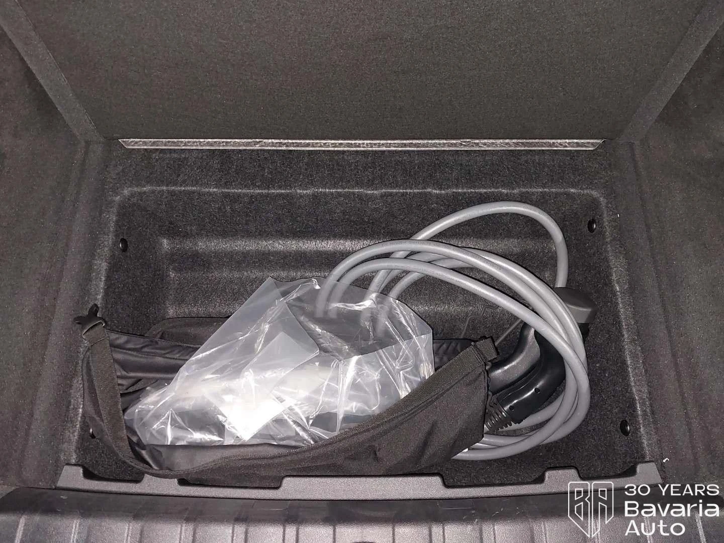 BMW i4 40 xDrive M Sport Paket | Mobile.bg   13