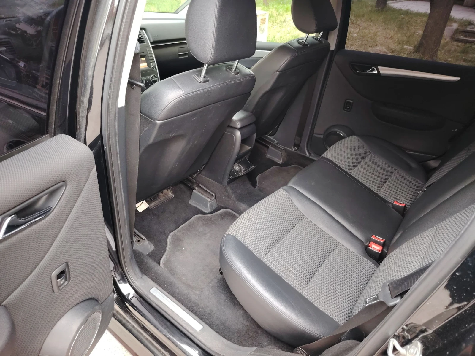 Mercedes-Benz B 200 CDI - изображение 9