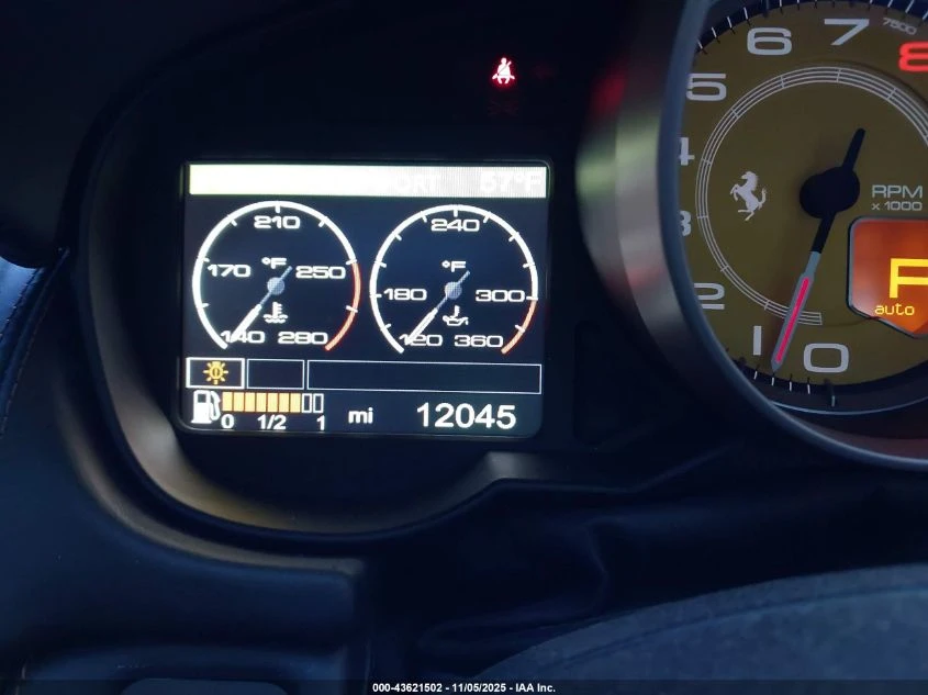 Ferrari California 4.3L V-8 DI, DOHC, VVT, 483HP Rear Wheel Drive - изображение 8