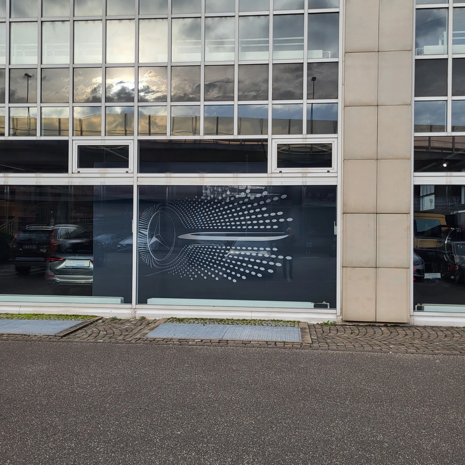 Mercedes-Benz E 220 | Mobile.bg � ����������� 16