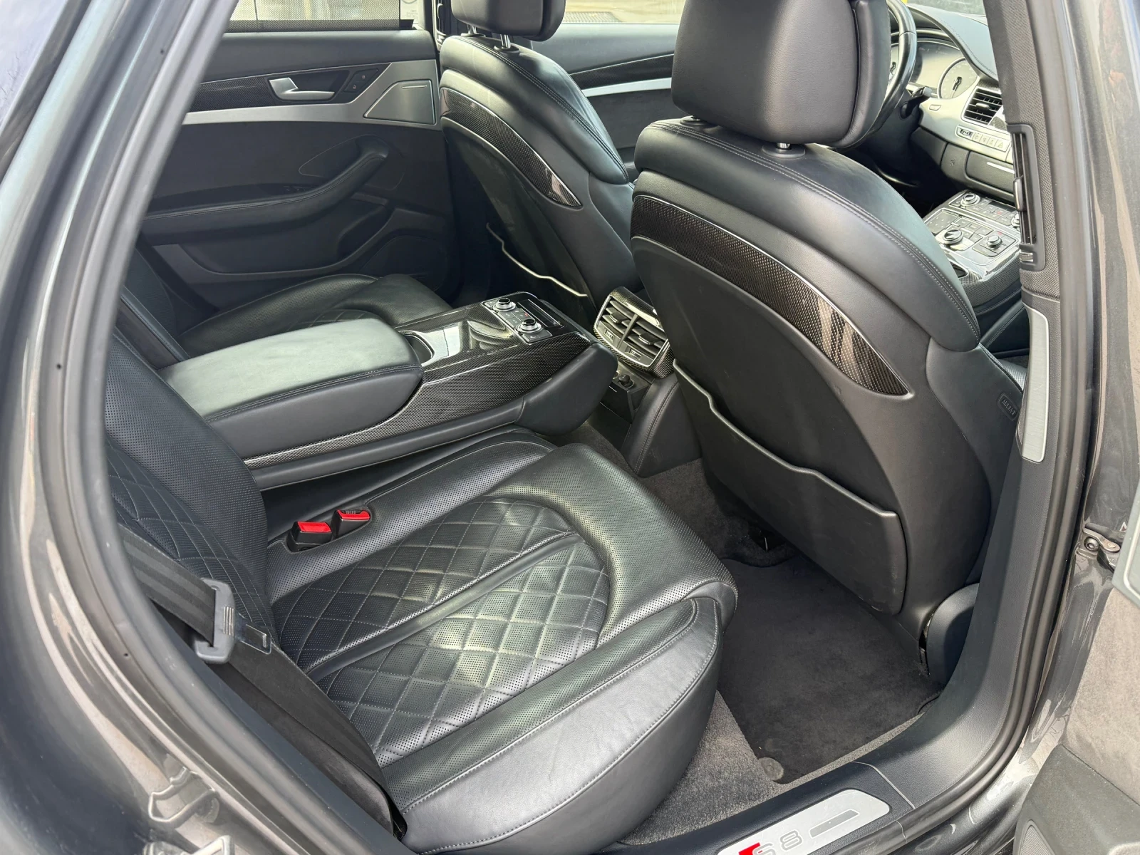 Audi S8 4.0TFSI/MATRIX/BOSE - изображение 10