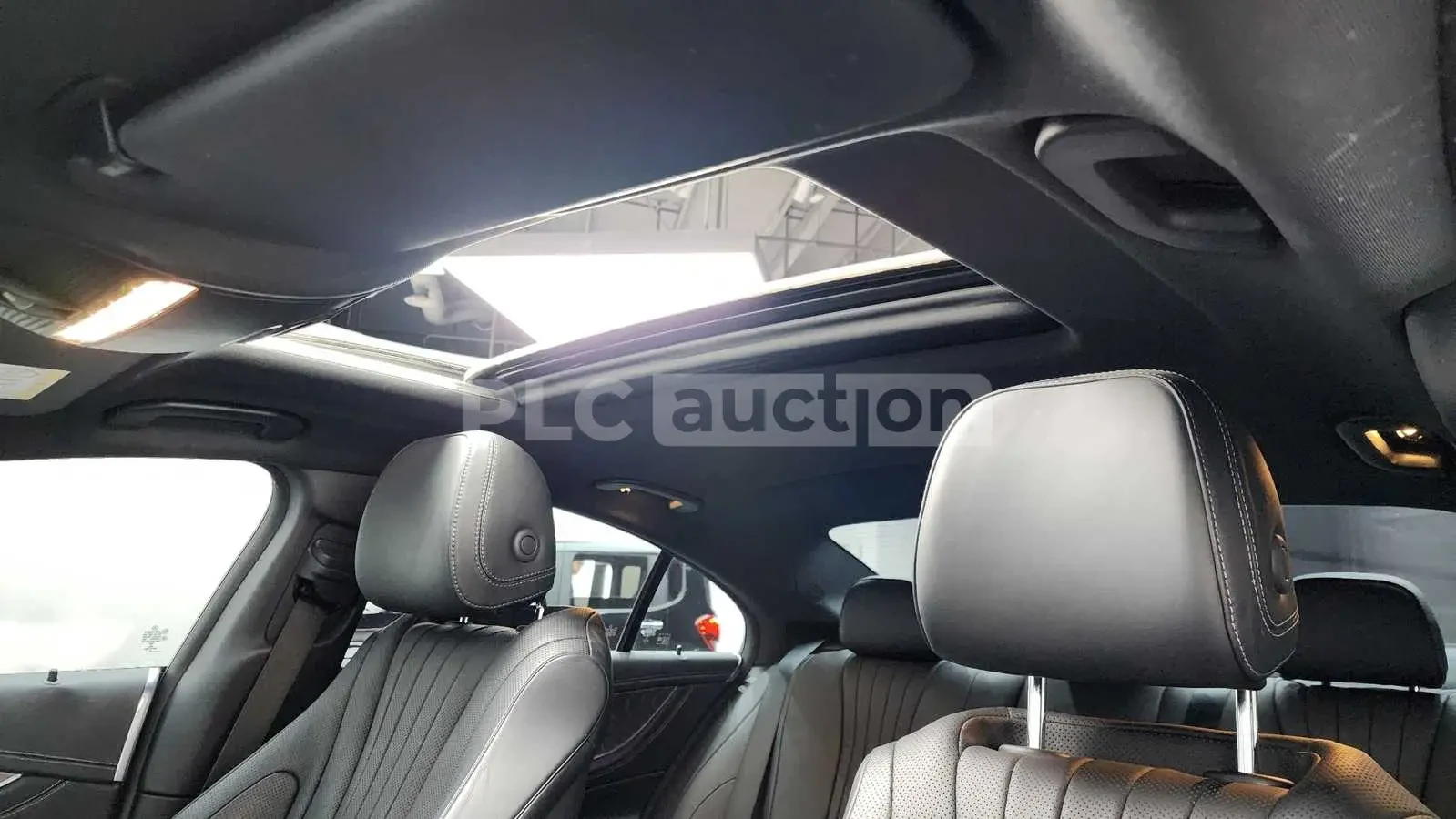 Mercedes-Benz CLS 450 2021* 63 AMG OPTIK* BURMASTER* HEAD-UP* AMBIENT* 9, снимка 14 - Автомобили и джипове - 53965259