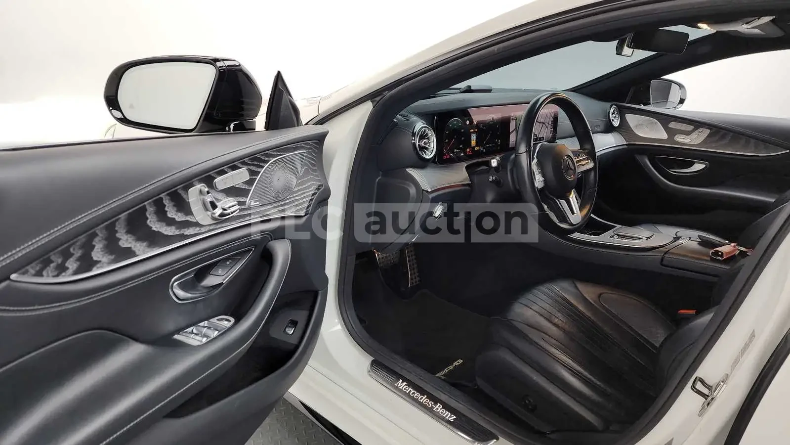 Mercedes-Benz CLS 450 2021* 63 AMG OPTIK* BURMASTER* HEAD-UP* AMBIENT* 9, снимка 9 - Автомобили и джипове - 53965259