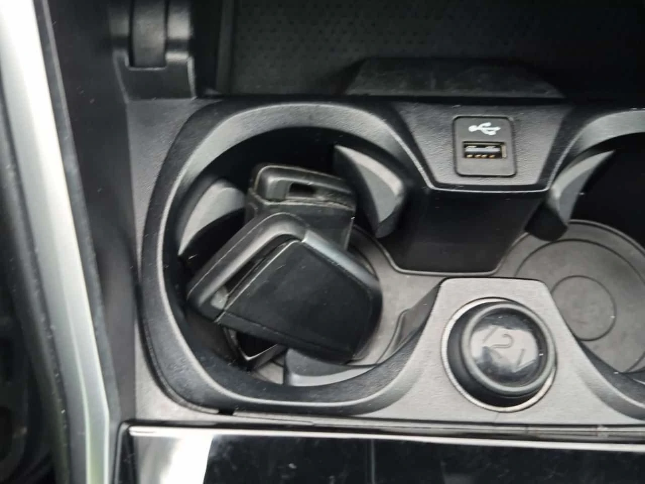 BMW 330 I XDRIVE| PANO| ПАМЕТ| 2 КЛЮЧА| CARFAX, снимка 17 - Автомобили и джипове - 54084658