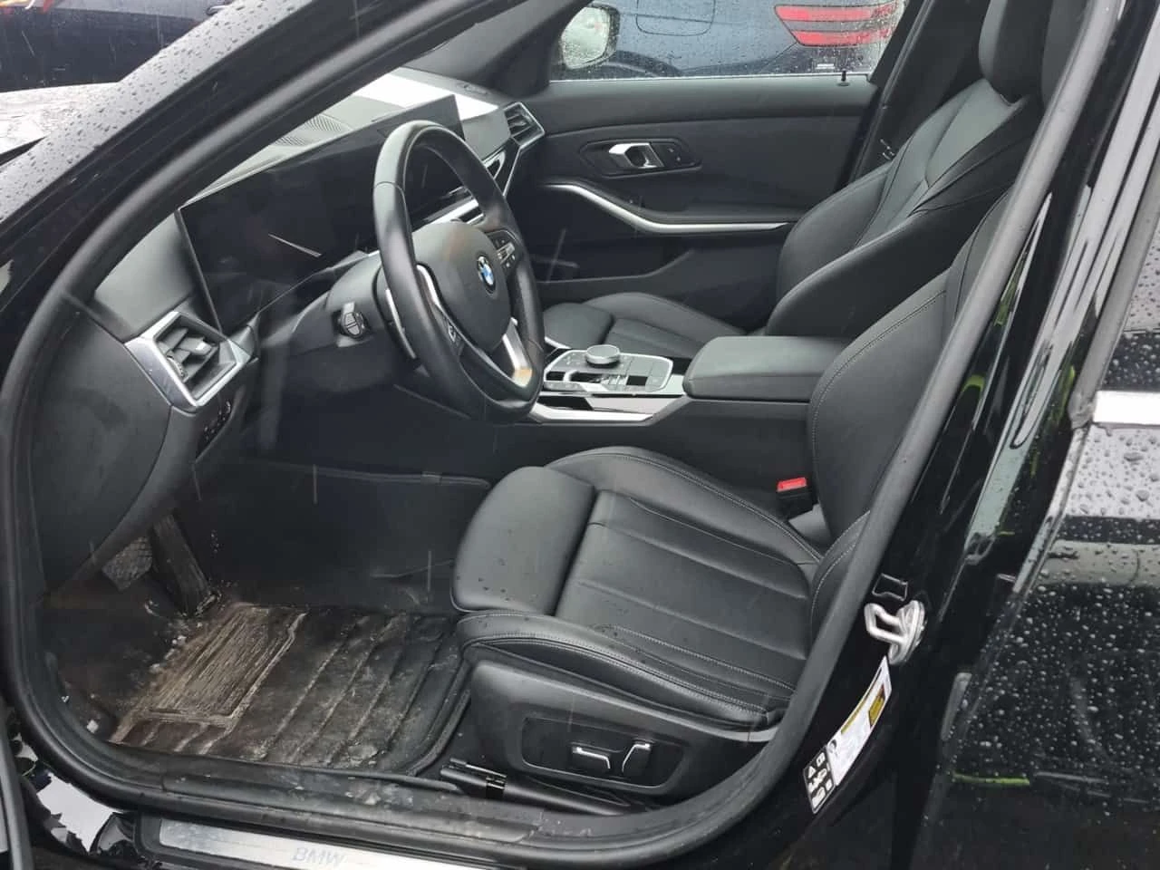 BMW 330 I XDRIVE| PANO| ПАМЕТ| 2 КЛЮЧА| CARFAX, снимка 8 - Автомобили и джипове - 54084658