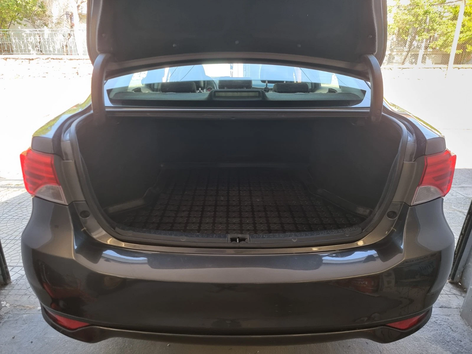 Toyota Avensis, снимка 3 - Автомобили и джипове - 54357192