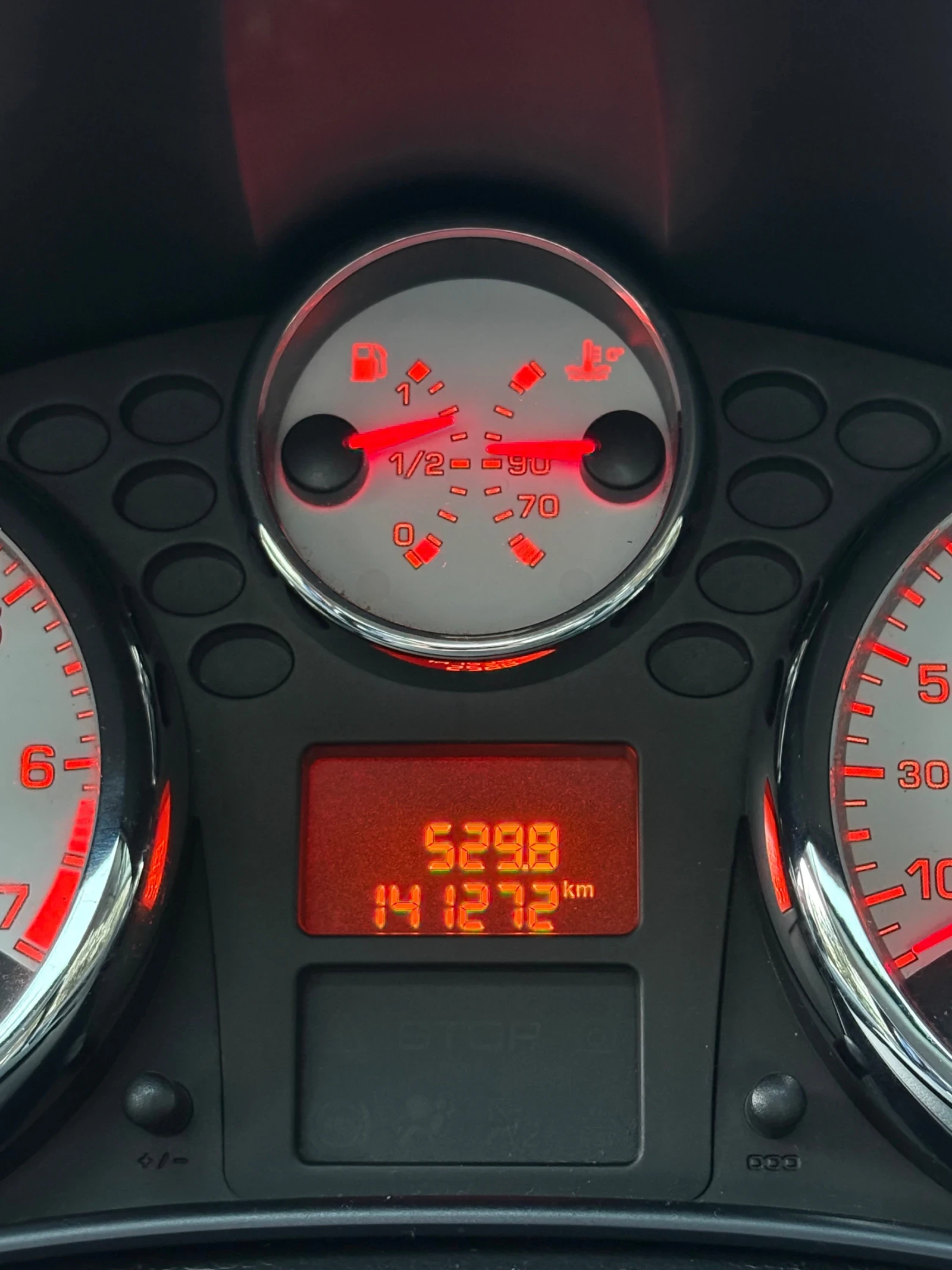 Peugeot 207 GT, снимка 11 - Автомобили и джипове - 54392989