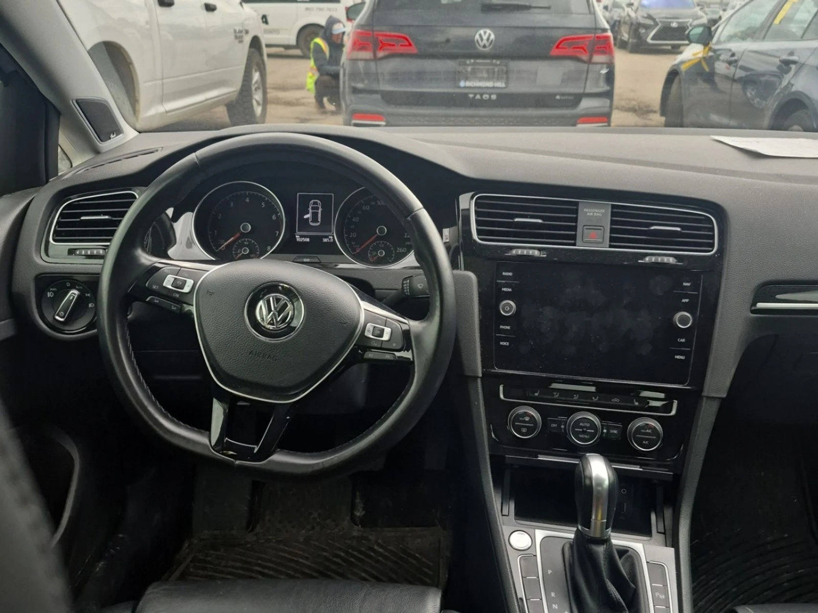 VW Golf 7.5 * HighLine * Кожа* Discovery Pro* (ЦЕНА ДО БГ), снимка 8 - Автомобили и джипове - 54393906