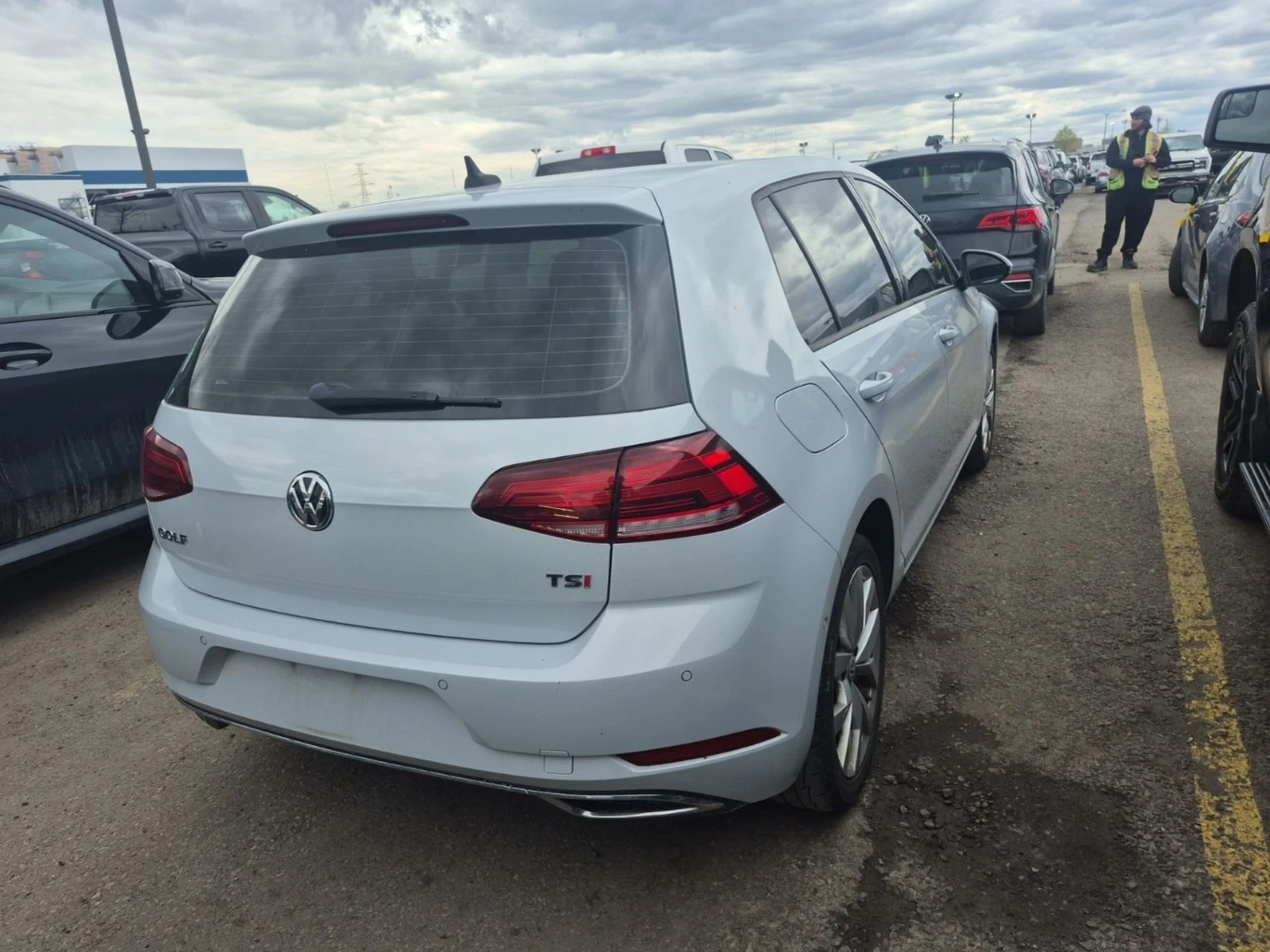 VW Golf 7.5 * HighLine * Кожа* Discovery Pro* (ЦЕНА ДО БГ), снимка 3 - Автомобили и джипове - 54393906