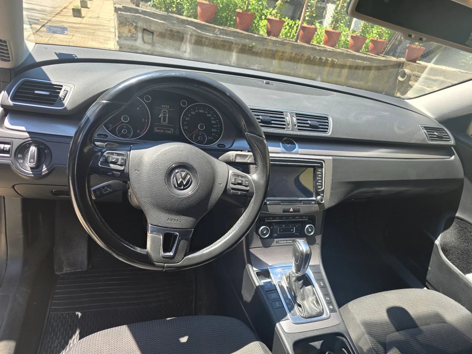 VW Passat B7, снимка 4 - Автомобили и джипове - 54508587