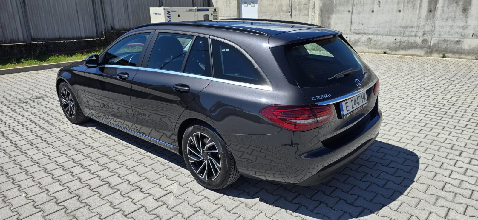 Mercedes-Benz C 220, снимка 4 - Автомобили и джипове - 54595289
