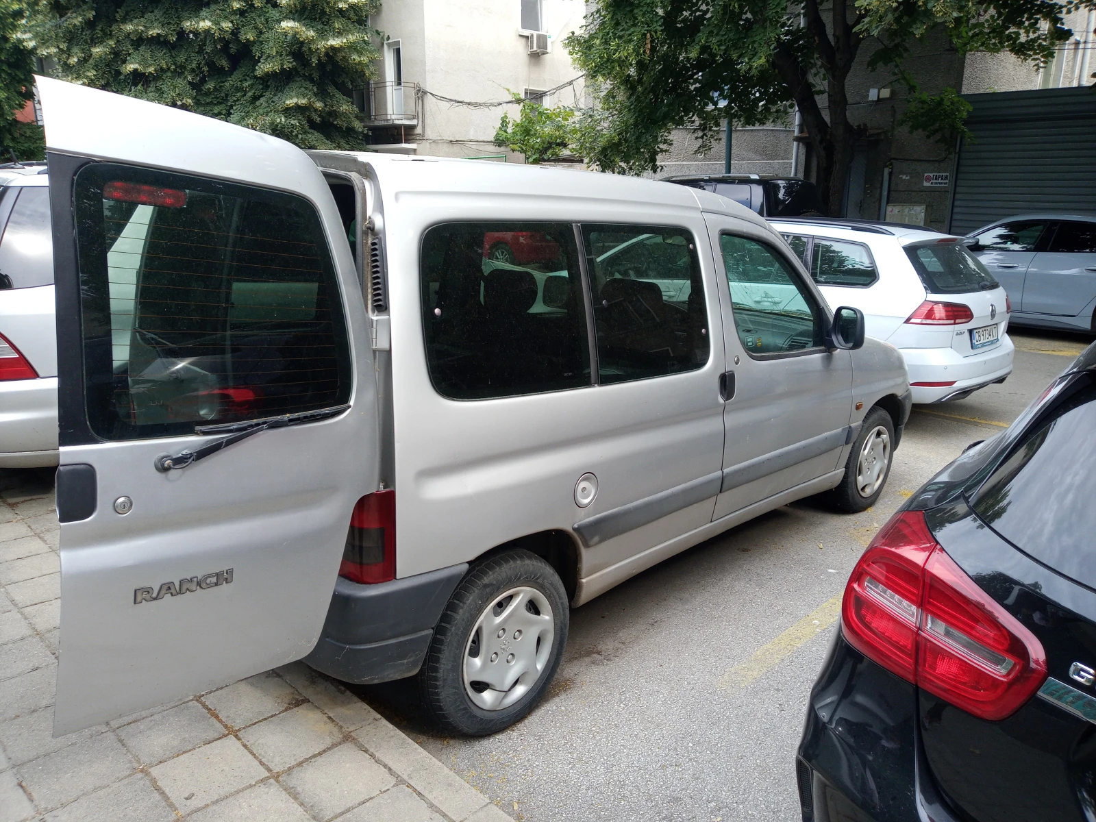 Peugeot Partner ranch, снимка 11 - Автомобили и джипове - 54955745