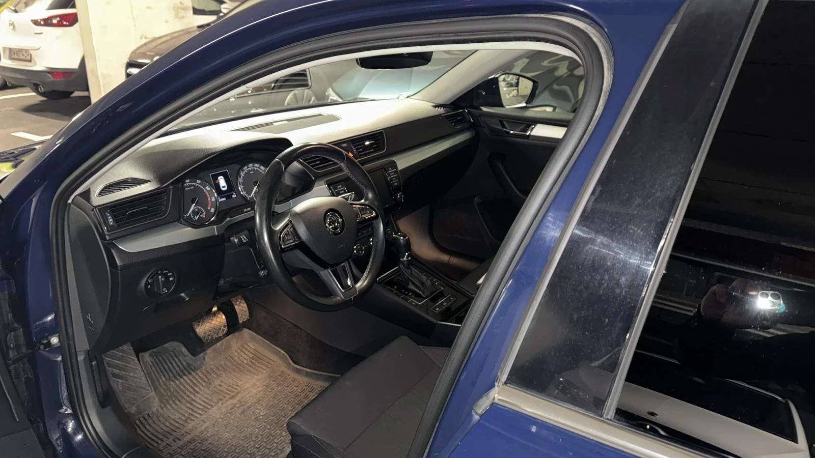 Skoda Superb, снимка 12 - Автомобили и джипове - 55433531