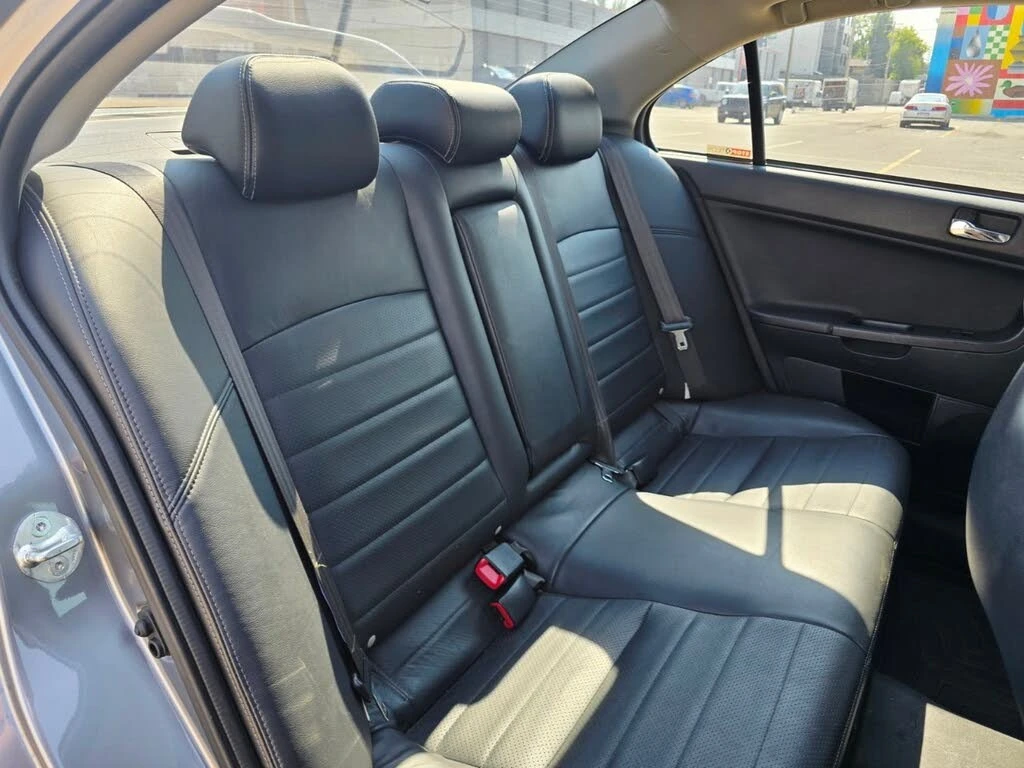 Mitsubishi Lancer * Lancer Evolution* MR* ПАНО* KEYLESS* Camera* ПОД, снимка 12 - Автомобили и джипове - 55461938