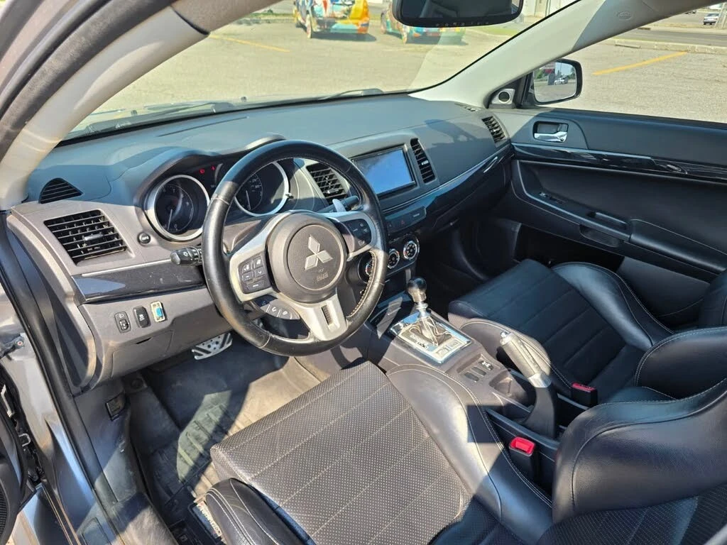 Mitsubishi Lancer * Lancer Evolution* MR* ПАНО* KEYLESS* Camera* ПОД, снимка 10 - Автомобили и джипове - 55461938