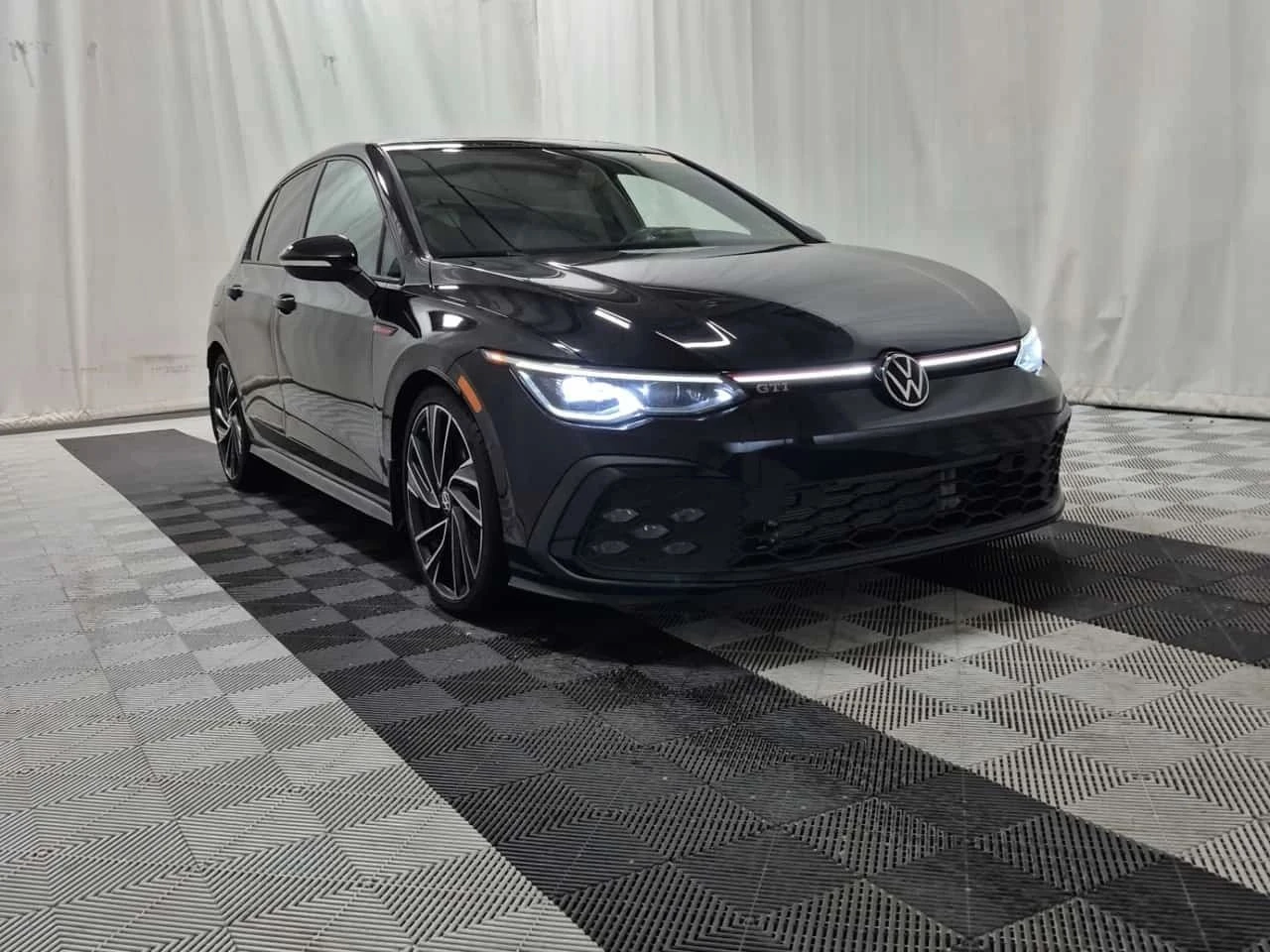 VW Golf, снимка 2 - Автомобили и джипове - 56719544