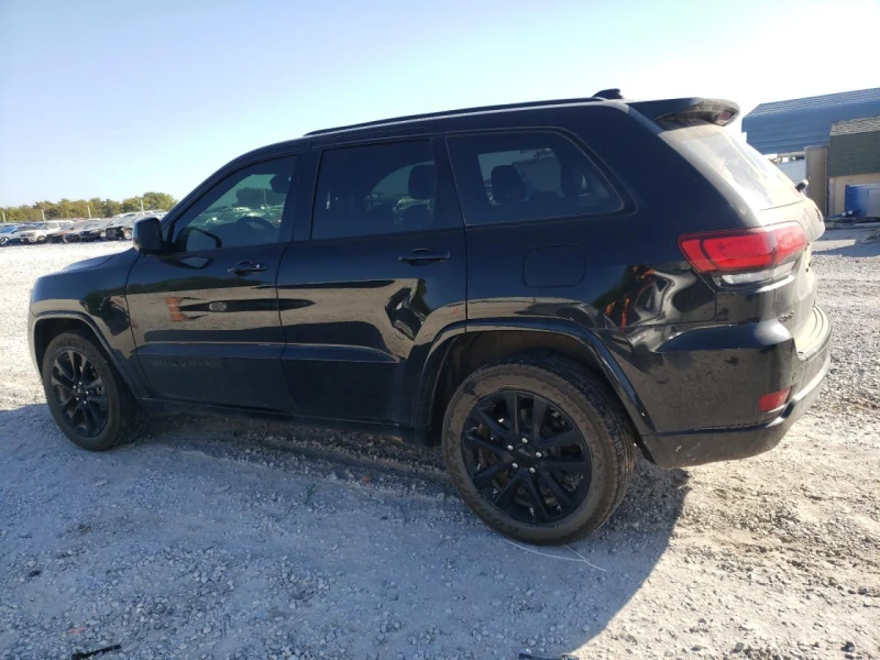 Jeep Grand cherokee LAREDO  , снимка 2 - Автомобили и джипове - 47931057