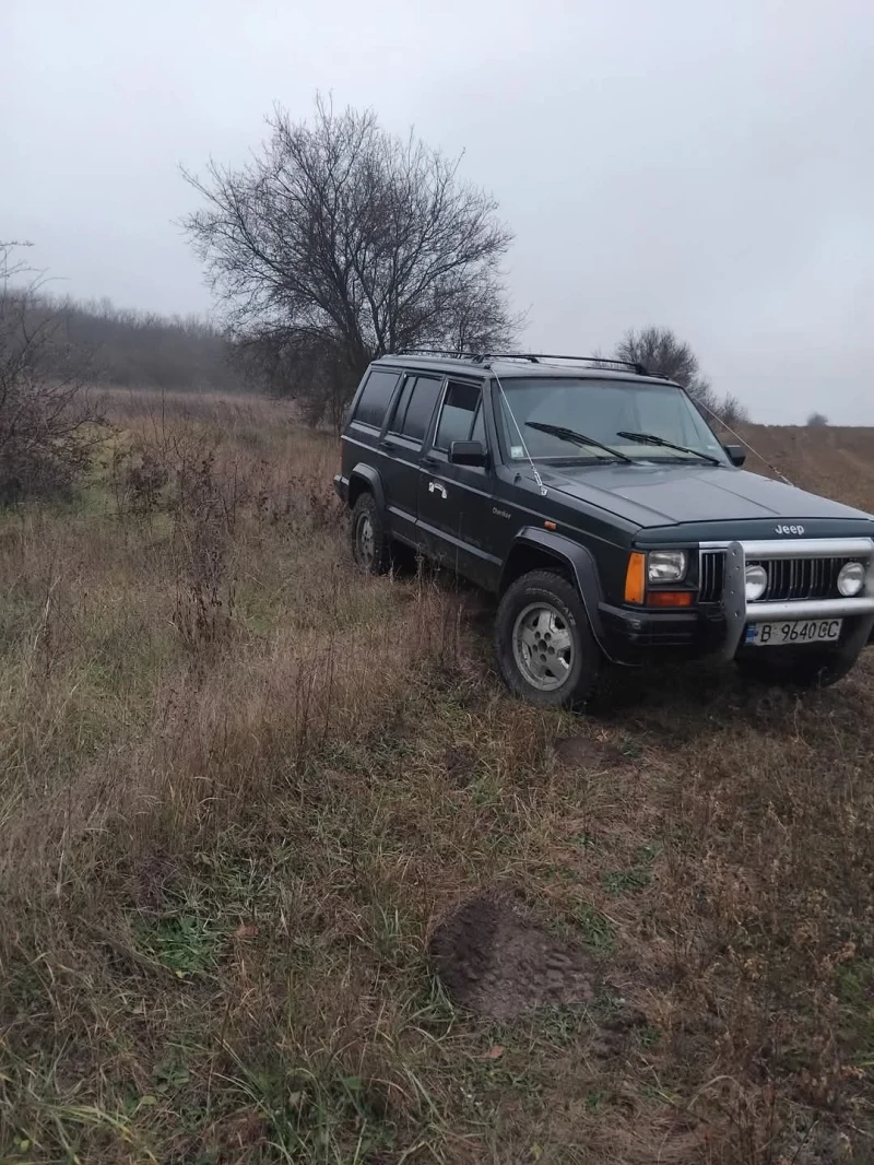 Jeep Cherokee, снимка 2 - Автомобили и джипове - 49001564