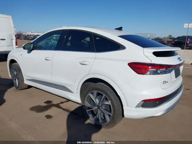 Audi Q4 * PREMIUM 50 QUATTRO* КУПИ СЕГА* БЕЗ ТЪРГ* БЕЗ УДА, снимка 4 - Автомобили и джипове - 52358500