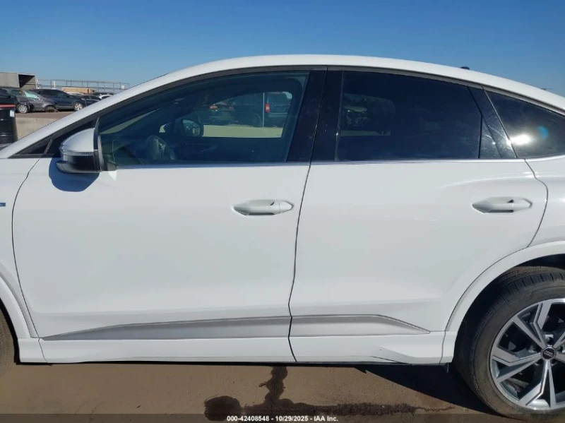 Audi Q4 * PREMIUM 50 QUATTRO* КУПИ СЕГА* БЕЗ ТЪРГ* БЕЗ УДА, снимка 12 - Автомобили и джипове - 52358500