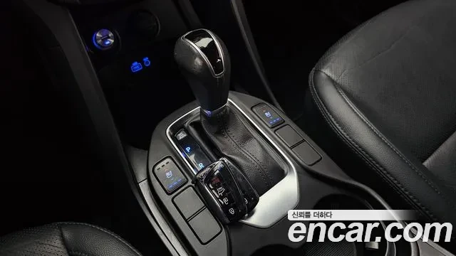 Hyundai Santa fe Diesel 2.0 2WD, снимка 11 - Автомобили и джипове - 54089137