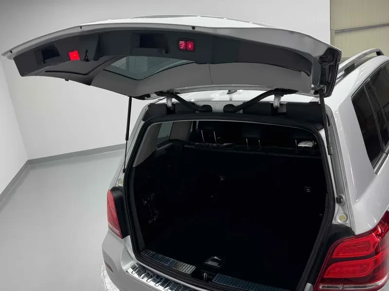 Mercedes-Benz GLK, снимка 10 - Автомобили и джипове - 54836807