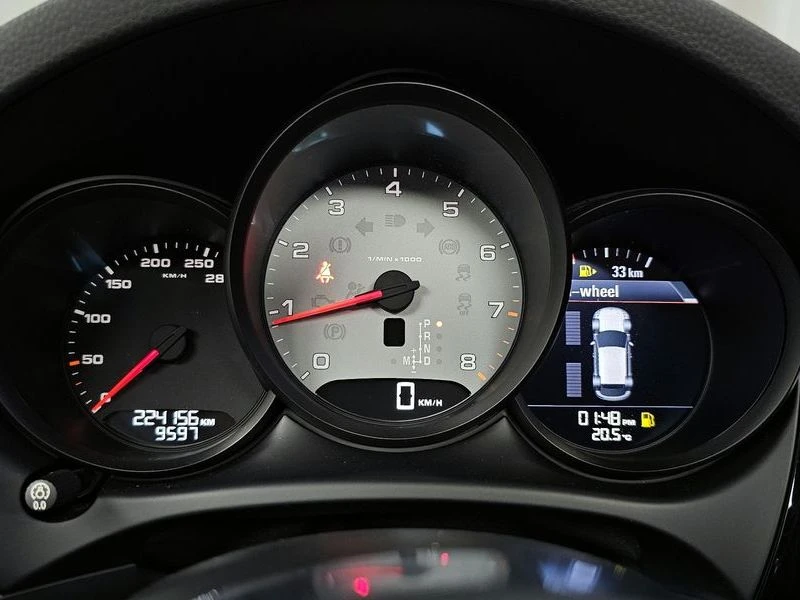 Porsche Macan * 3.0* ЦЕНАДОБГ!, снимка 8 - Автомобили и джипове - 55722536