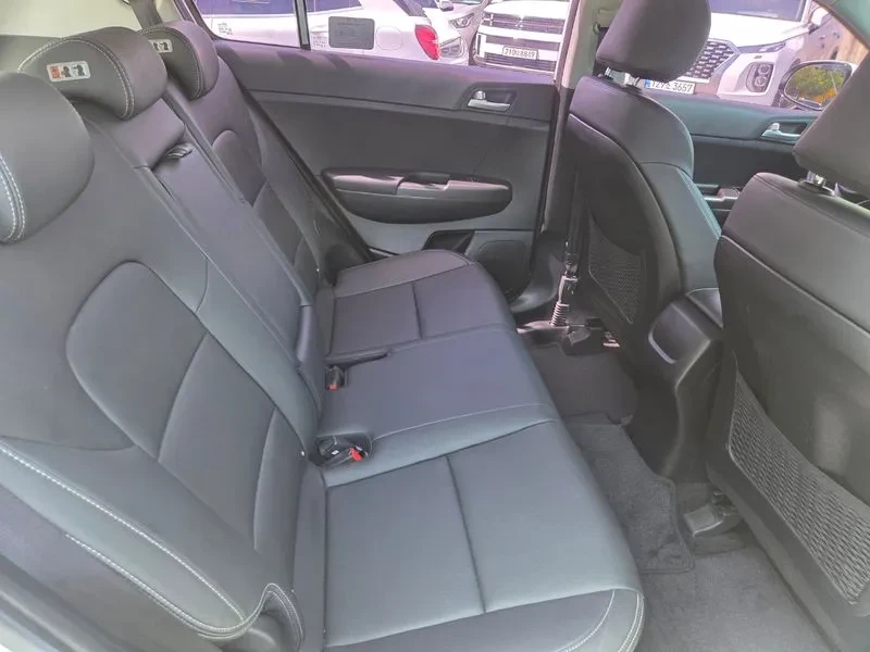 Kia Sportage Diesel 2.0 4Wd Trendy, снимка 16 - Автомобили и джипове - 56118504